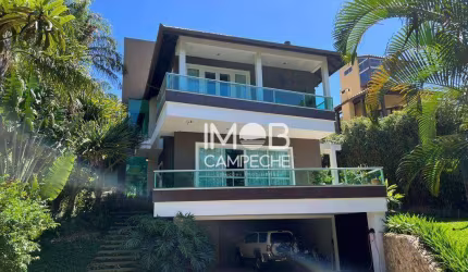 Casa com 4 quartos na Lagoa da Conceição.