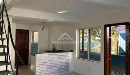 Casa para Venda em Florianópolis, São João do Rio Vermelho, 2 dormitórios, 1 suíte, 2 banheiros, 1 vaga