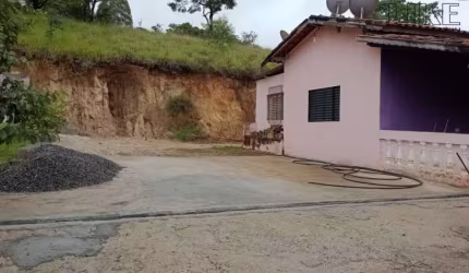 Chácara - Bairro Toca do Leitão - Santa Branca - 1000 m²