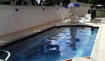 Alugo apartamento no Vila Ema