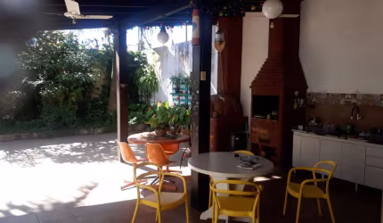 Casa a venda em Condomínio Jd. Colibri!!!