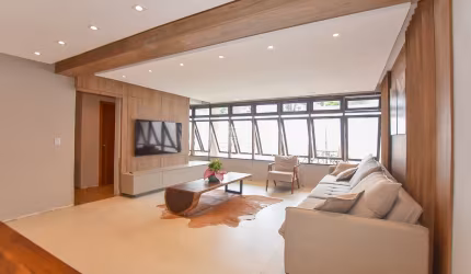 LINDA CASA COM 4 QUARTOS, SENDO 2 SUÍTES, NO JARDIM BOTÂNICO