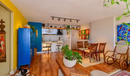 APARTAMENTO AMPLO, COM VISTA PRIVILEGIADA E LOCALIZAÇÃO ESTRATÉGICA EM UM DOS BAIRROS MAIS VALORIZADOS DE CURITIBA, ESTA É A SUA CHANCE NO BIGORRILHO!