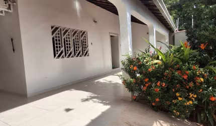 Vende-se casa próxima ao shopping de Porto Velho