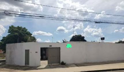 CASA NO JARDIM TROPICAL Casa de Rua com 4 Quarto(s) e 3 banheiro(s) à Venda, 180 por R$ 930.000 no setor Jardim Tropical AD8528