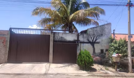 Casa com 3Qts em Senador Canedo Casa de Rua com 3 Quarto(s) e 2 banheiro(s) à Venda, 110 por R$ 250.000 no setor Residencial Prado SL9724
