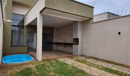 CASA DE RUA TRINDADE Casa de Rua com 3 Quarto(s) e 3 banheiro(s) à Venda, 125 por R$ 350.000 no setor Setor Cristina II Expansão AU12246