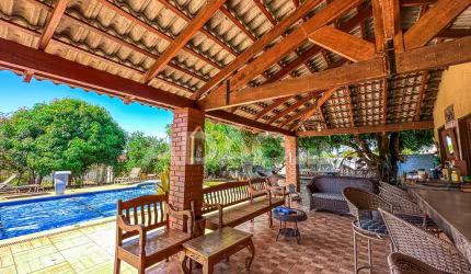 A Residência dos Seus Sonhos: Onde o Luxo Encontra o Conforto! Casa em Condomínio com 6 Quarto(s) e 7 banheiro(s) à Venda, 660 por R$ 2.000.000 no setor Condominio Parque dos Cisnes AD13748