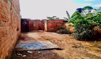 Lote com áre de 300m² Setor Campos Dourados Lote à Venda, 300 por R$ 100.000 no setor Residencial Campos Dourados FL17406