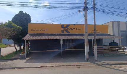 Imóvel comercial com Distribuidora, Vidracaria e Kitnet Galpão / Depósito à Venda, 410 por R$ 775.000 no setor Jardim Helvécia IN19254