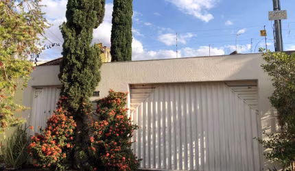 Casa 3 suítes Lindíssima Jardim América  Casa de Rua com 3 Quarto(s) e 4 banheiro(s) à Venda, 145 por R$ 650.000 no setor Jardim América TA19464