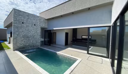 Terras Alpha 01 Casa em Condomínio com 3 Quarto(s) e 4 banheiro(s) à Venda, 166 por R$ 1.230.000 no setor Senador Canedo FL19606