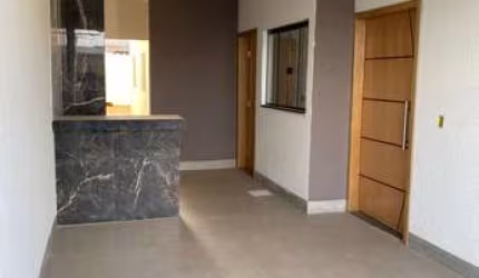 Casa aparecida de Goiânia  Casa de Rua com 3 Quarto(s) e 3 banheiro(s) à Venda, 105 por R$ 330.000 no setor Jardim Cristal IN19888