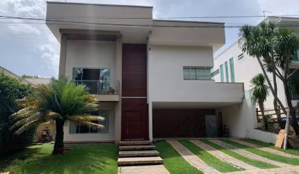 Condominio do Lago Casa em Condomínio com 4 Quarto(s) e 4 banheiro(s) à Venda, 340 por R$ 2.400.000 no setor Condomínio do Lago 1ª Etapa AD20186