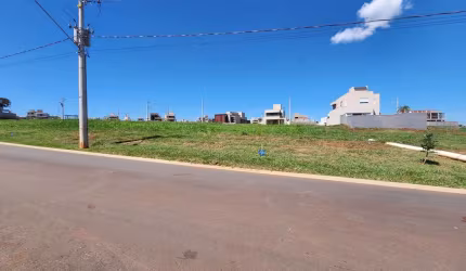 LOTE DE 307m² NO JARDINS PARMA Lote à Venda, 307 por R$ 315.000 no setor Jardins Parma AU20500