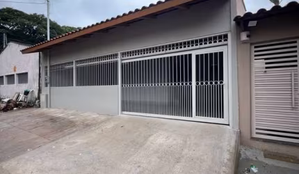 Casa Parque Atheneu  Casa de Rua com 3 Quarto(s) e 3 banheiro(s) à Venda, 174 por R$ 600.000 no setor Parque Atheneu AD20562