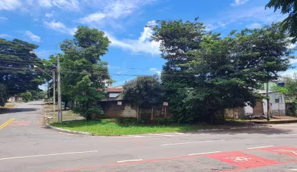 Imovel Setor Pedro Ludovico  Casa de Rua com 3 Quarto(s) e 3 banheiro(s) à Venda, 305 por R$ 1.100.000 no setor Setor Pedro Ludovico AD21344
