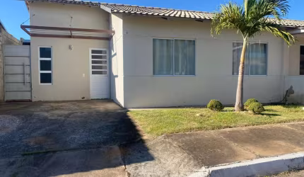 Ágio Ágio Senador Canedo Casa em Condomínio com 3 Quarto(s) e 2 banheiro(s) à Venda, 59 por R$ 293.000 no setor Centro VN21770