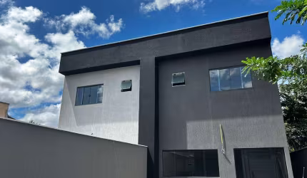 SOBRADO GEMINADO - 4Q c/ 1 Suíte - Resid. Garavelo Park Casa de Rua com 4 Quarto(s) e 5 banheiro(s) à Venda, 97.74 por R$ 480.000 no setor Residencial Garavelo Park AX21852