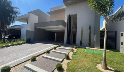 MORADA DO LAGO VILLAGE TRINDADE Casa em Condomínio com 4 Quarto(s) e 5 banheiro(s) à Venda, 305.97 por R$ 2.200.000 no setor morada do lago AD22499