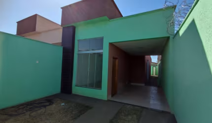 Casa Jardim Colorado  Casa de Rua com 3 Quarto(s) e 2 banheiro(s) à Venda, 104 por R$ 360.000 no setor Jardim Colorado AD22504
