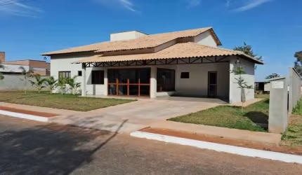 Casa em Bela Vista Casa em Condomínio com 3 Quarto(s) e 4 banheiro(s) à Venda, 243 por R$ 1.520.000 no setor Residencial Recanto dos Ipês IN22696