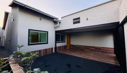 CONDÓMINO DAS ESMERALDA Casa de Rua com 3 Quarto(s) e 2 banheiro(s) à Venda, 130 por R$ 380.000 no setor Condomínio das Esmeraldas AD22815