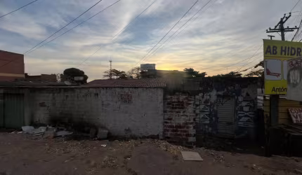 Lote Comercial Avenida Consolação Lote à Venda, 351.38 por R$ 900.000 no setor Conjunto Morada Nova ST23064