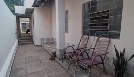 CASA SETOR NORTE FERROVIARIO Casa de Rua com 4 Quarto(s) e 1 banheiro(s) à Venda, 158 por R$ 780.000 no setor Setor Norte Ferroviário TA23555