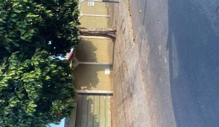 CASA VILA REGINA Casa de Rua com 4 Quarto(s) e 4 banheiro(s) à Venda, 190 por R$ 400.000 no setor Vila Regina VN23678