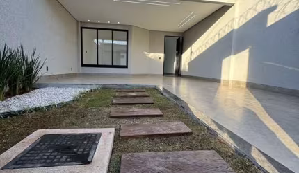Vendo Casa 3 Quartos no Jardim Presidente, com Piscina Casa de Rua com 3 Quarto(s) e 2 banheiro(s) à Venda, 151.89 por R$ 735.000 no setor Jardim Presidente VN23905