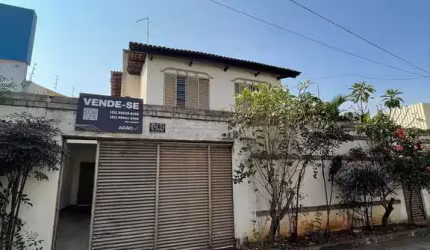 Sobrado Jardim América Casa de Rua com 4 Quarto(s) e 5 banheiro(s) à Venda, 270 por R$ 2.000.000 no setor Jardim America ST23925