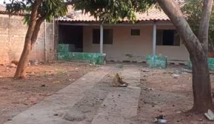 CASA EM SENADOR Casa de Rua com 3 Quarto(s) e 1 banheiro(s) à Venda, 80 por R$ 230.000 no setor Residencial Paraíso AD24022
