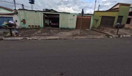 Condomínio em Avenida - Jardim Novo Mundo Casa de Rua com 4 Quarto(s) e 5 banheiro(s) à Venda, 250 por R$ 500.000 no setor Jardim Novo Mundo ST24037