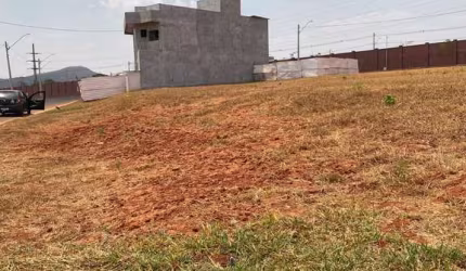 LOTE JARDINS PARMA 393,75 M² Área / Terreno à Venda, 393.75 por R$ 394.000 no setor Jardins Parma IN24050