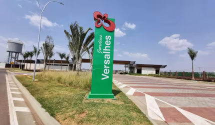 Ágio Ágio a venda Jardins Versalhes Lote  Lote à Venda, 274.6 por R$ 370.710 no setor Polo Empresarial Goiás VN24152