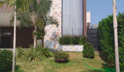 Casa Térrea Condomínio Jardim Veneza Casa em Condomínio com 3 Quarto(s) e 4 banheiro(s) à Venda, 184 por R$ 1.350.000 no setor Residencial Jardim Veneza VN24235