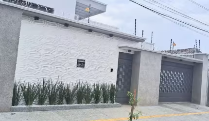 Casa Mansão 4 suítes no Jardim América  Casa de Rua com 4 Quarto(s) e 5 banheiro(s) à Venda, 230 por R$ 2.000.000 no setor Jardim América TA24381