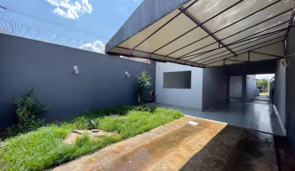 Casa 3 Quartos, com Quintal Casa de Rua com 3 Quarto(s) e 2 banheiro(s) à Venda, 91 por R$ 380.000 no setor Terra Prometida FL24447
