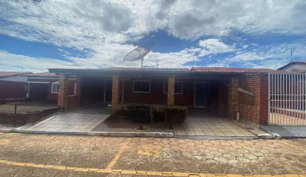 Chalé em Caldas Novas - GO Casa em Condomínio com 3 Quarto(s) e 2 banheiro(s) à Venda, 244.6 por R$ 140.000 no setor Mansões Águas Quentes AD24647