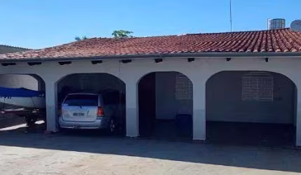 Casa no Jardim América em ótima localização! Casa de Rua com 4 Quarto(s) e 3 banheiro(s) à Venda, 240 por R$ 700.000 no setor Jardim América FL24679