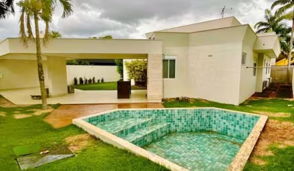 Jardins Paris Casa térrea  3 suítes + office (reversível para suíte),  336m2 lote 700m2 Goiânia GO Casa em Condomínio com 5 Quarto(s) e 6 banheiro(s) à Venda, 336 por R$ 4.250.000 no setor Jardins Par