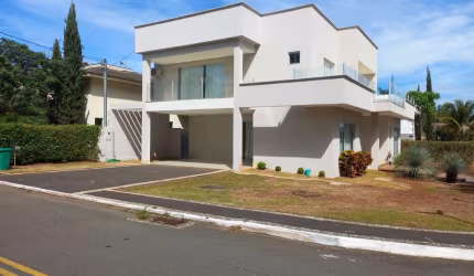 SOBRADO DE ESQUINA JARDINS MADRI Casa em Condomínio com 4 Quarto(s) e 5 banheiro(s) à Venda, 413.58 por R$ 2.500.000 no setor Jardins Madri ST25541