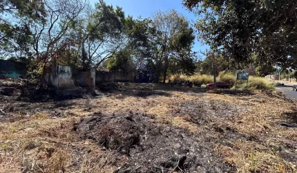 Lote a venda  Área / Terreno à Venda, 905 por R$ 453.000 no setor Vila Maria IN25568