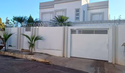 Sobrado Setor Sul Sobrado com 4 Quarto(s) e 4 banheiro(s) à Venda, 202 por R$ 1.690.000 no setor Setor Sul VN25711