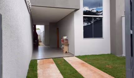 casa Jardim Real Casa de Rua com 3 Quarto(s) e 2 banheiro(s) à Venda, 99.9 por R$ 330.000 no setor Jardim Real IN25813