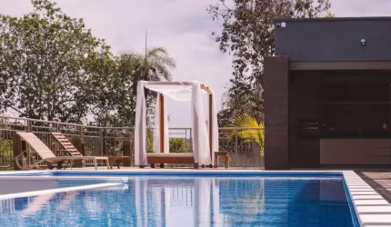 chácara com casa de alto padrão na cidade de Goiás Casa de Rua com 5 Quarto(s) e 5 banheiro(s) à Venda, 400 por R$ 2.500.000 no setor Vila Agnelo IN25929