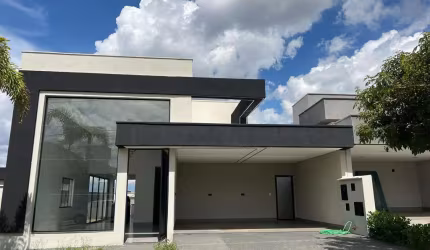 Casa com 3 quartos em condomínio fechado. Casa em Condomínio com 3 Quarto(s) e 4 banheiro(s) à Venda, 154.05 por R$ 1.350.000 no setor Goiânia Park Sul TA26248