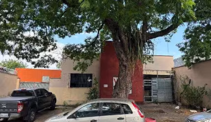 Casa na viela 105-D, no setor Sul, perto da Av. 85 Casa de Rua com 4 Quarto(s) e 4 banheiro(s) à Venda, 236.03 por R$ 1.200.000 no setor setor Sul IN26330