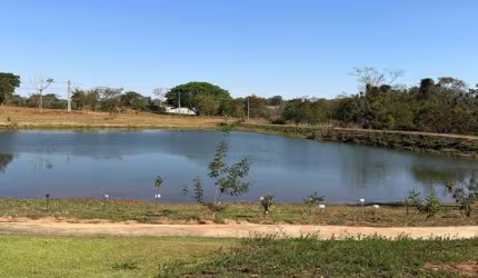 Terreno em Condomínio Galileia Complexo Terra Santa - Trindade Área / Terreno à Venda, 1054 por R$ 220.000 no setor Condomínio de Chácaras Galiléia VN26471